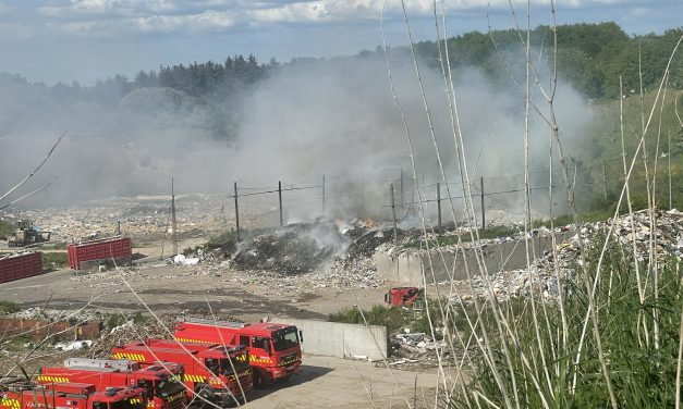 Genbrugsbrand fortsætter: »Vi skal have det hele skilt ad«