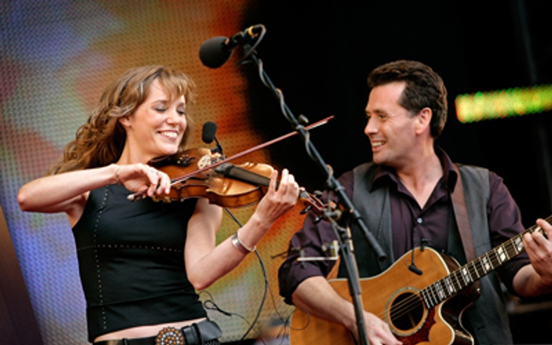 Folkelig og festlig folkemusik i festugen