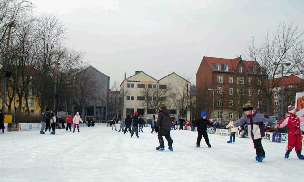 Skøjtebanen er reddet – et år mere