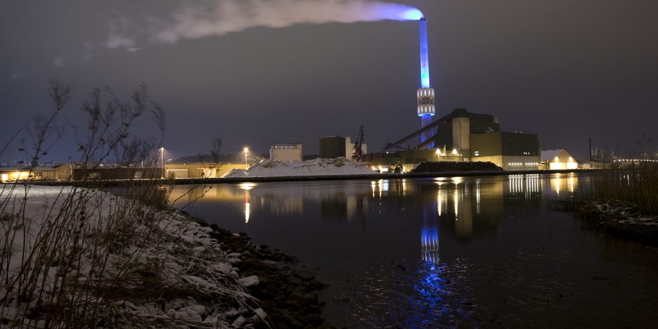 Verdo slukker lyset på skorstenen