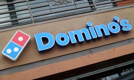 Domino’s er fortid: Lukker alle butikker