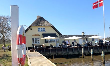 Caféen med de berømte lagkager lukker snart for i år