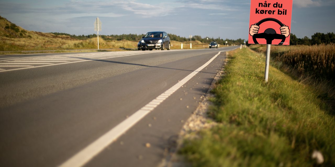 Røde plakater skal redde liv