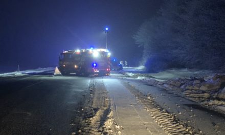 Voldsom brand på gård: Ekstra styrker tilkaldt