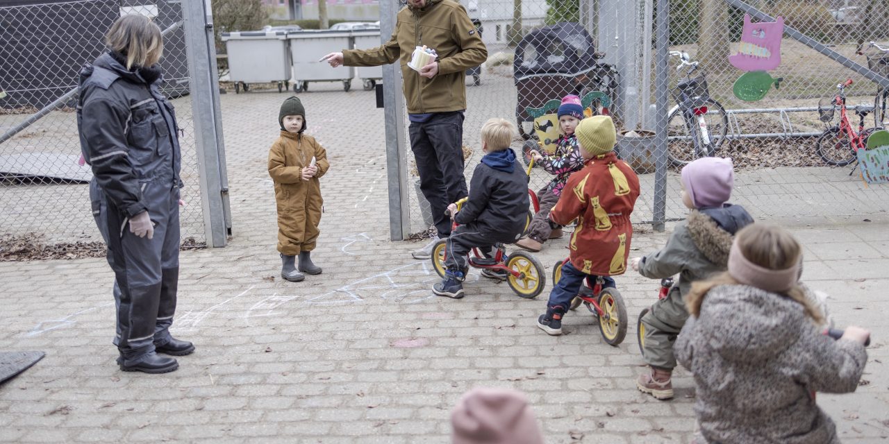 Bydel mangler pladser: Børn sendes op mod 26 kilometer væk – mini-institution skal løse problemet