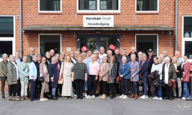 De så hinanden for første gang, siden de forlod skolegården for 50 år siden