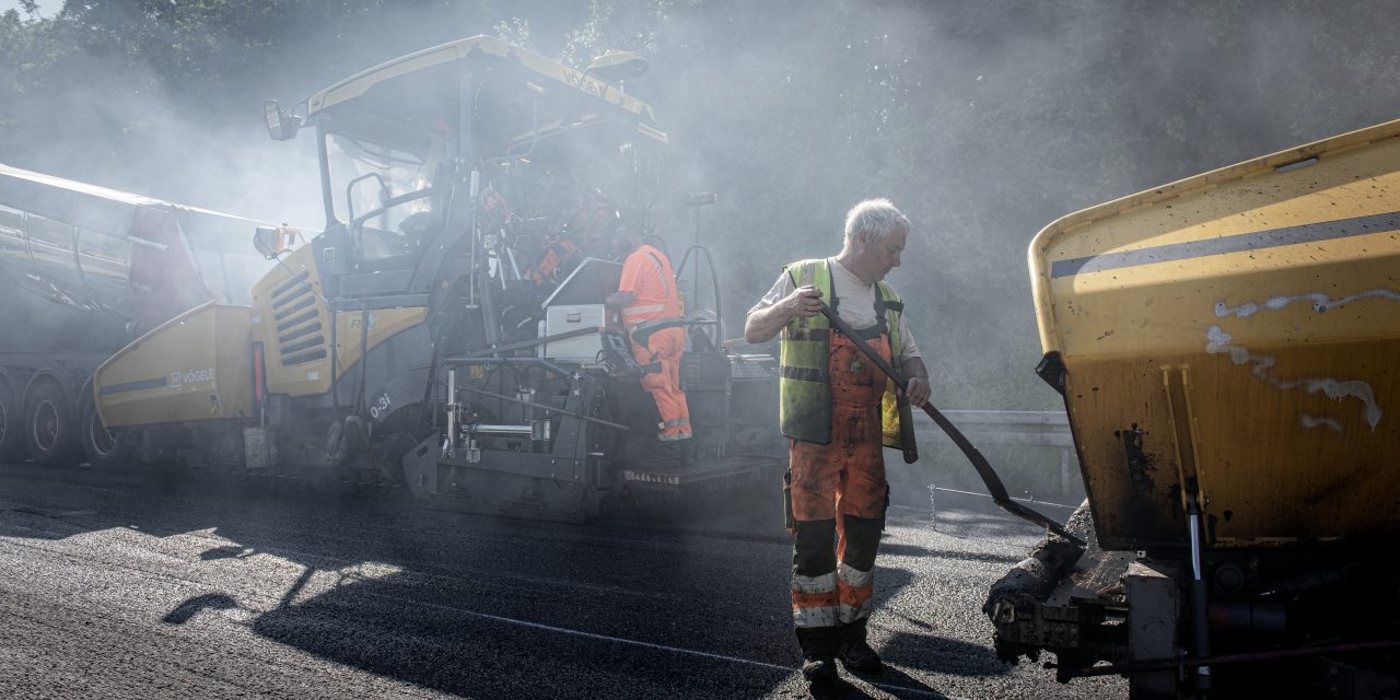 Motorvej får ny asfalt: Bilister får alternativer