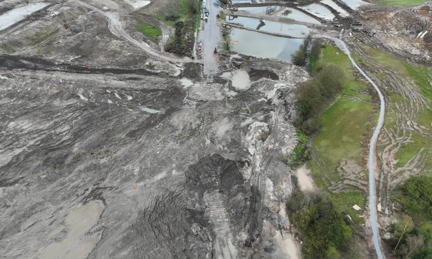 Tonsvis af jord vælter økonomien: Jordskreddet koster mere end en hel Klimabro