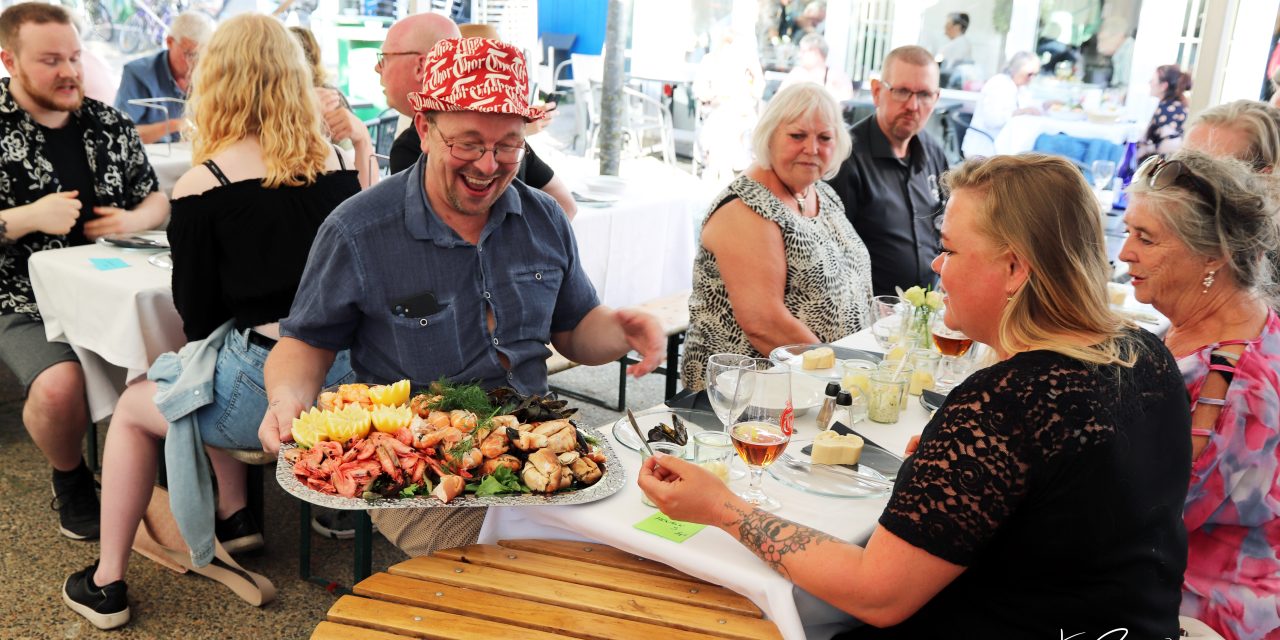 Slotspladsen med nyt liv: Skaldyrsfestival var populær, men derfor bliver det ikke en tradition