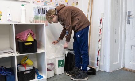 Alle folkeskoler skal spare: Så meget mister hver skole de næste år