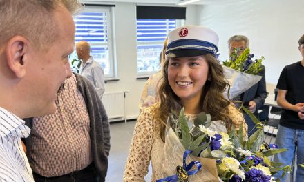 Årets første studenter er sprunget ud på Tradium – og de er sultne efter mere uddannelse