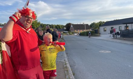 “Tourstjernen” Asger og cykeltossen havde en fest til gadeløb