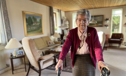 Grethe fylder 100 år: »Dronning Margrethe skulle følges på toilet. Det blev så mig, der gjorde det«